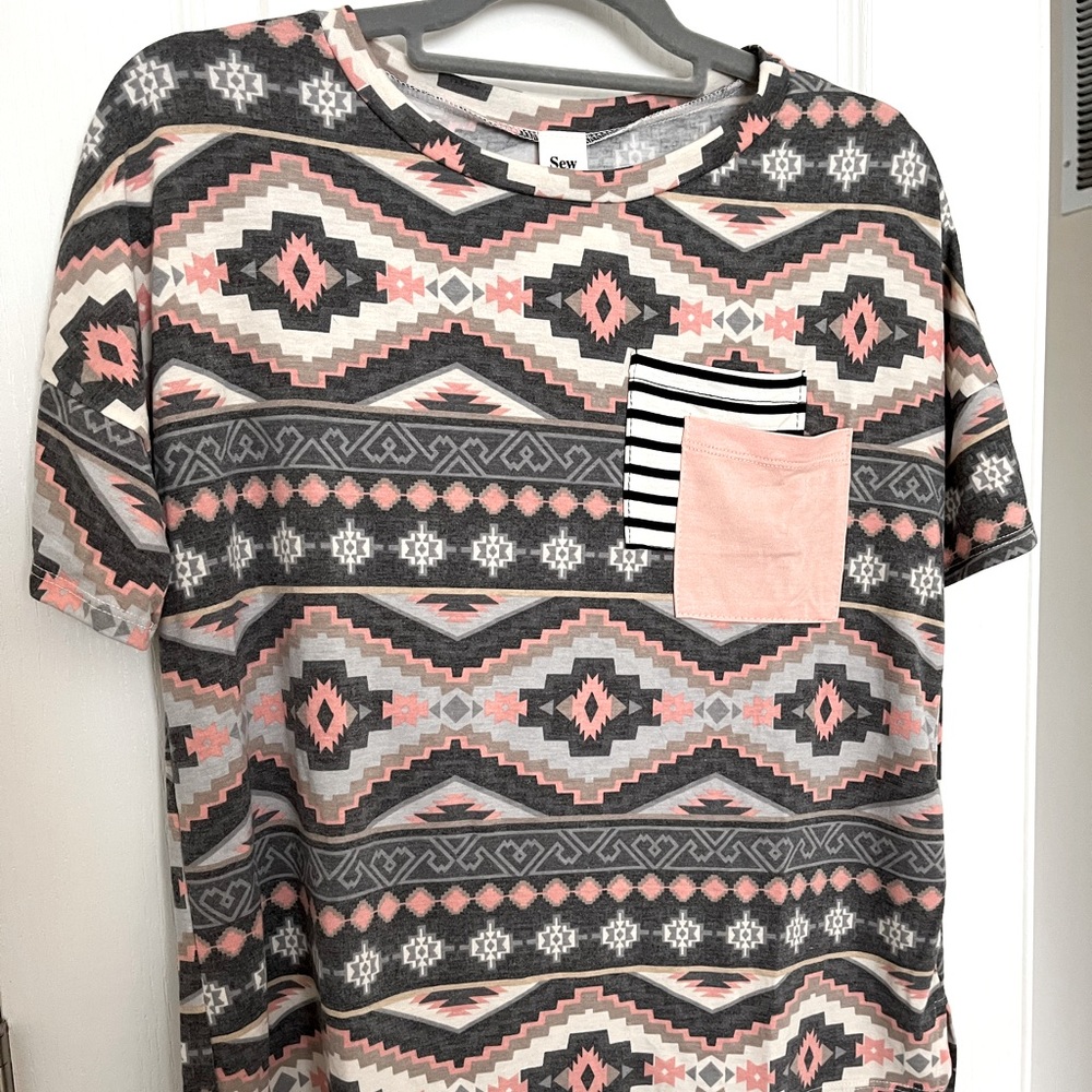 Sew In Love Pink Gray Aztec Print Short Sleeve Tee with Striped Pocket